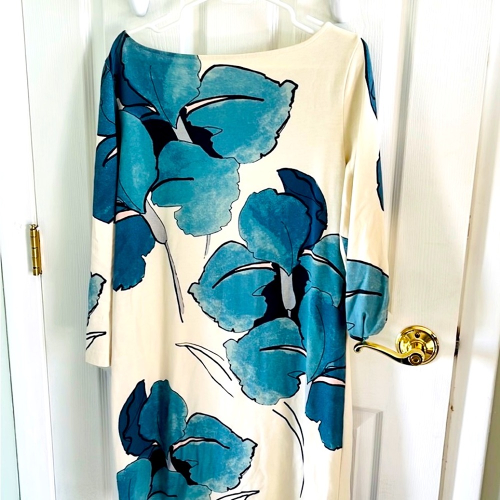 Tory dress. Dress up or down